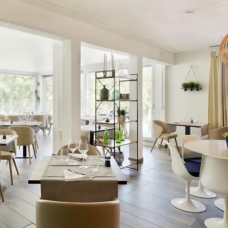 酒店 马赛克酒店 3*