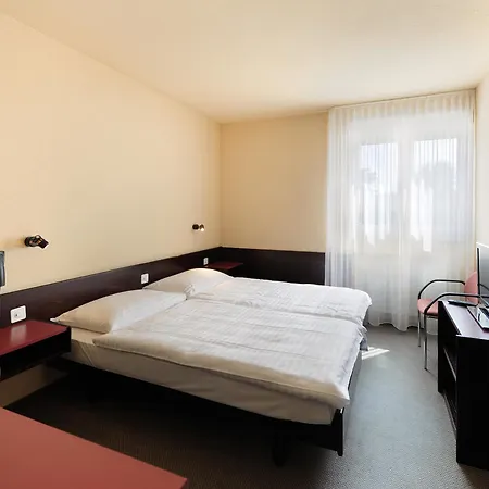 马赛克酒店 3* Orbe